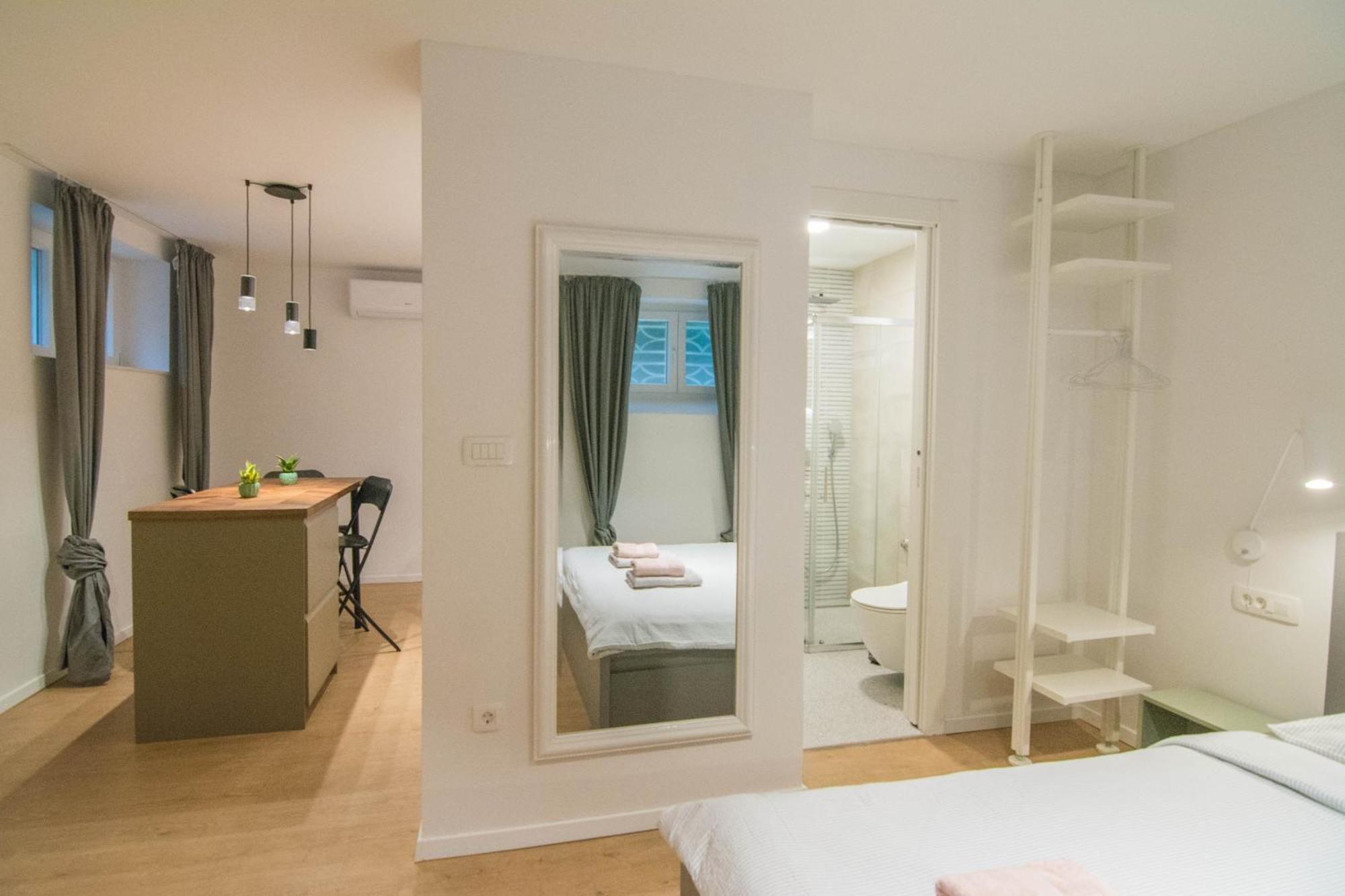 Romiru Rooms And Studio Apartment Σπλιτ Εξωτερικό φωτογραφία